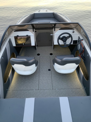 Алюминиевая лодка Тактика-550 Bowrider (БоуРайдер)